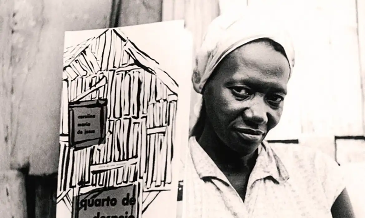 Catadora de papel e escritora, Carolina de Jesus faria 110 anos hoje