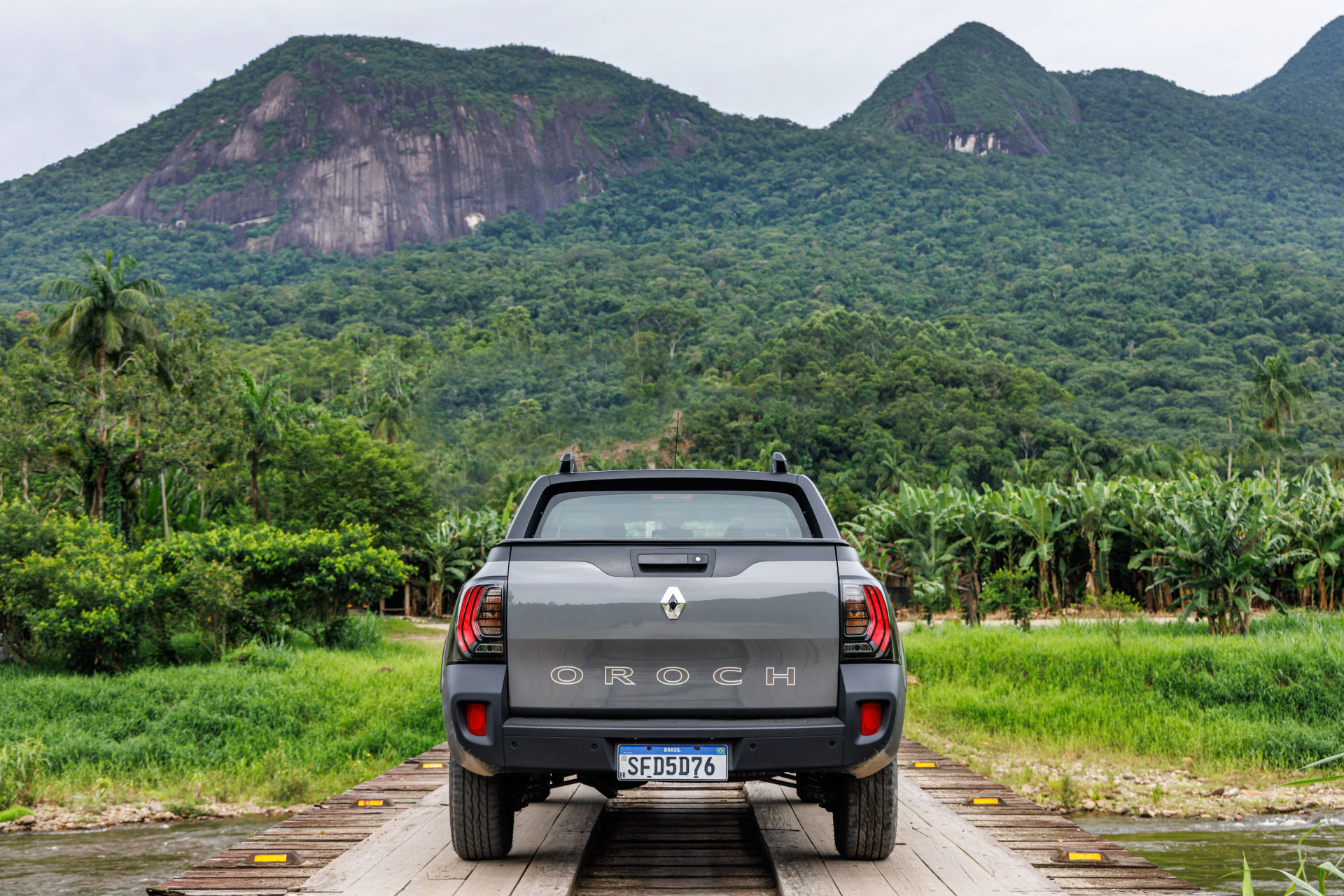 Renault Duster Oroch ter&aacute; vers&atilde;o Iconic