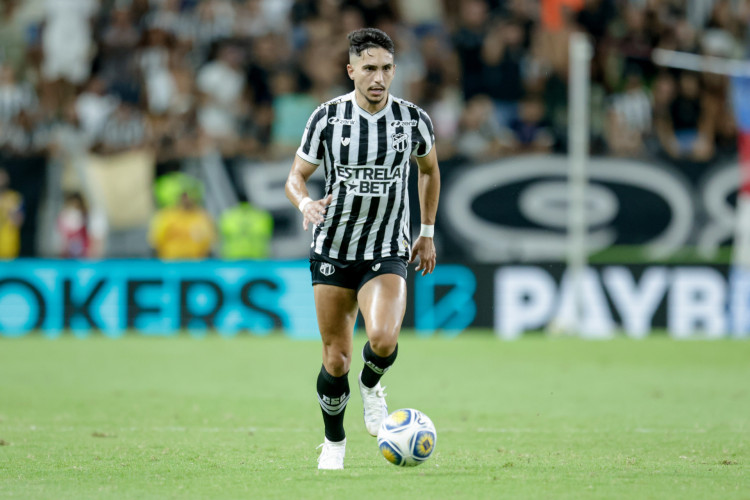 FORTALEZA, CEARÁ,  BRASIL- 20.03.2024: Fortaleza x Ceará, clássico Rei, na Arena Castelão,  pela Copa do Nordeste. (Foto: Aurélio Alves