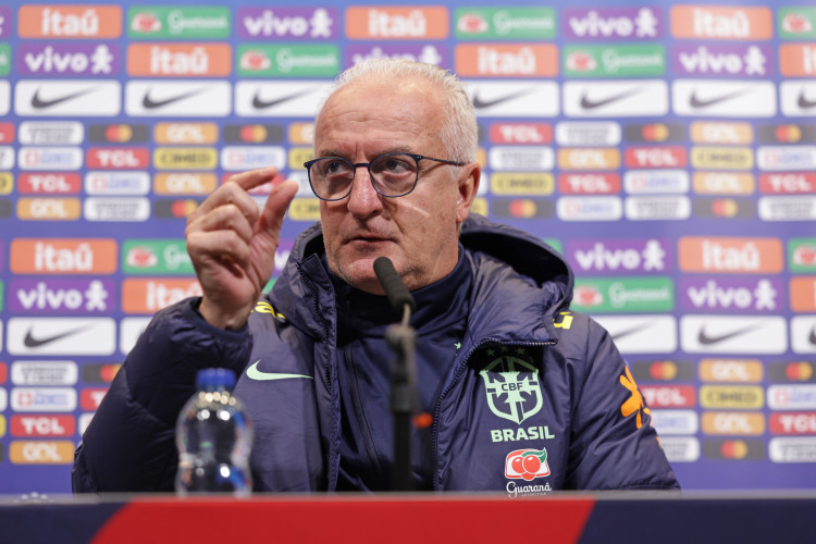 ￼DORIVAL Jr durante coletiva de imprensa em Londres