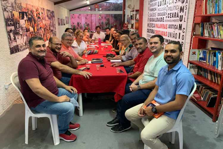 A proporção de delegados escolhidos vai definir a força que os pré-candidatos terão no encontro do dia 21 de abril