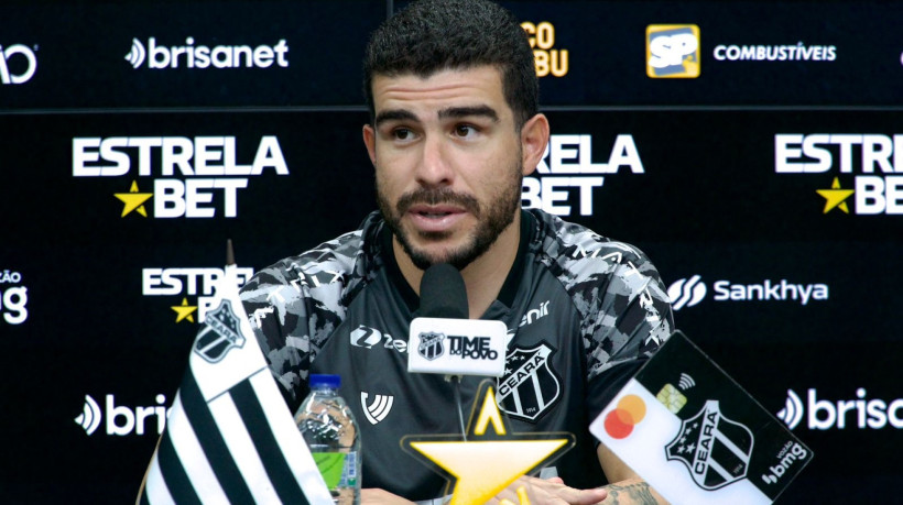 Richardson concedeu coletiva em Porangabuçu, na sede do Ceará, nesta quarta-feira, 30. 