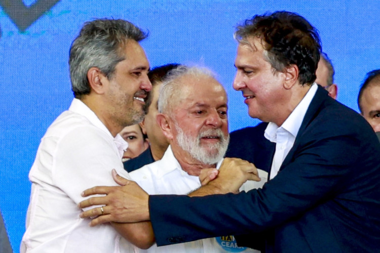 Governador Elmano de Freitas, presidente Lula e ministro Camilo Santana