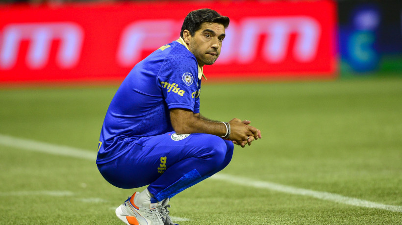 Em 47 jogos disputados pelo Verd&atilde;o no ano, o comandante portugu&ecirc;s n&atilde;o repetiu a escala&ccedil;&atilde;o em nenhuma ocasi&atilde;o