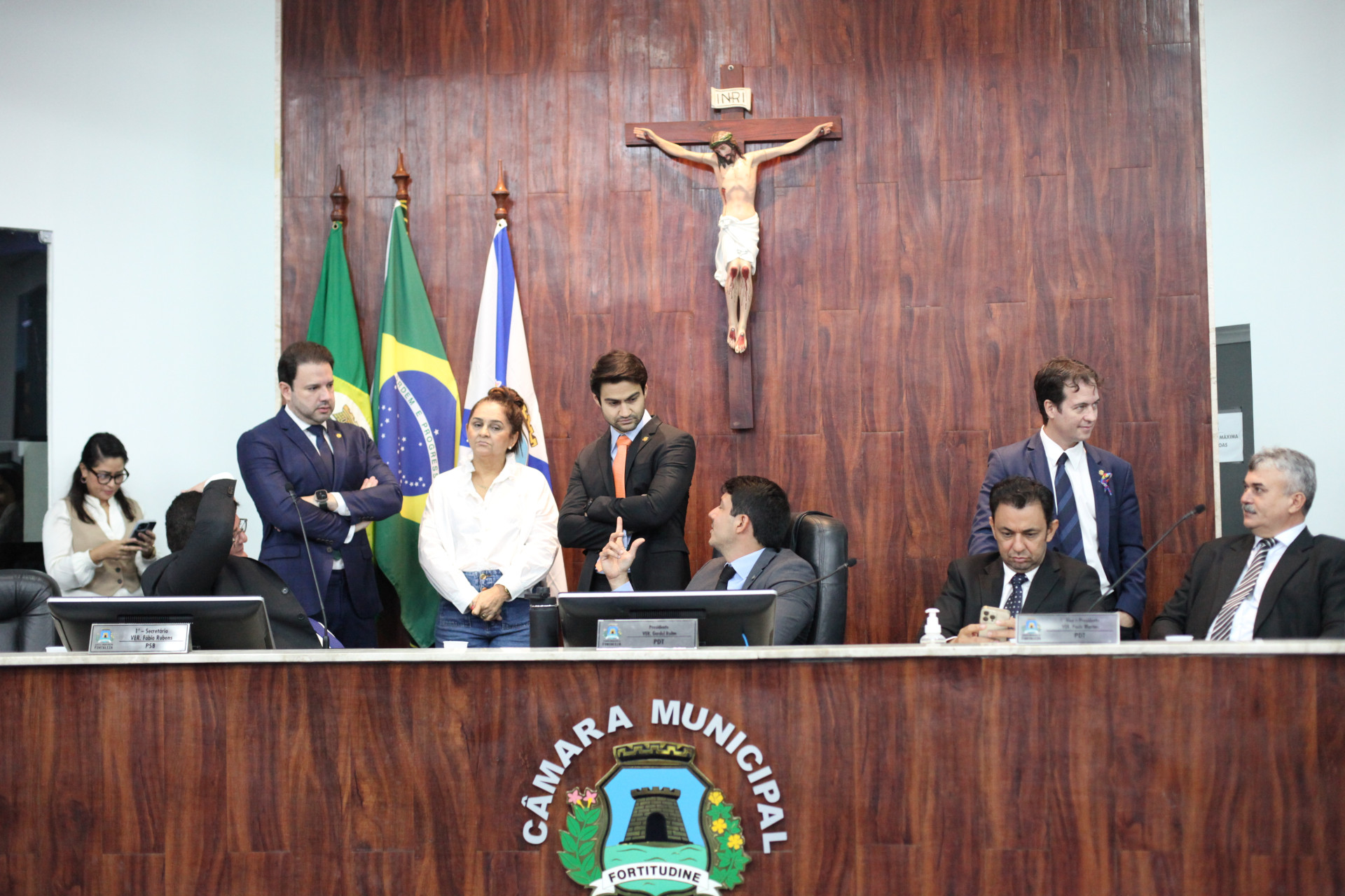 FORTALEZA, CEARÁ, BRASIL,09.04.2024:  1° Sessão da Câmara Municipal após a janela partidária. CMF (Foto: FÁBIO LIMA)