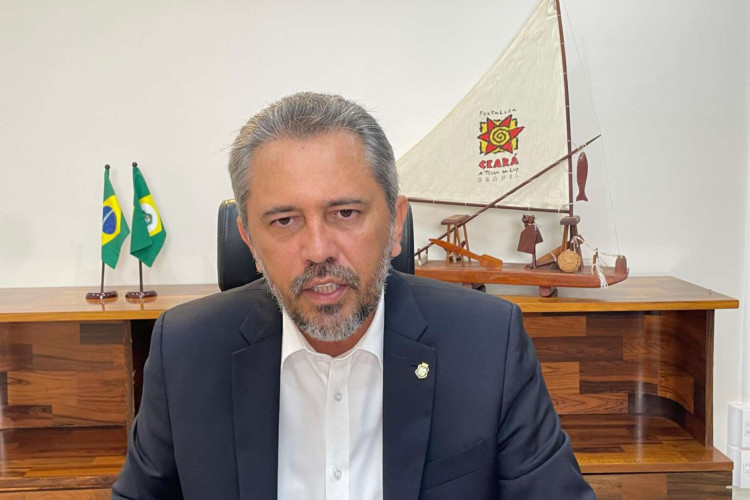 Governador anunciou durante live que edital será publicado em breve