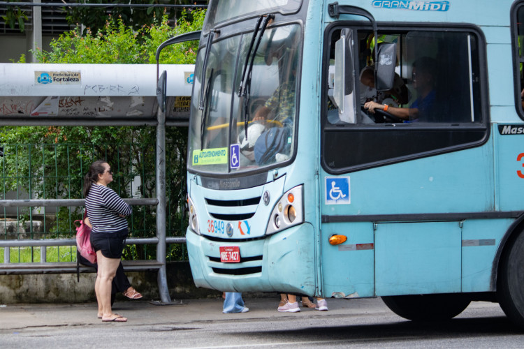 Sindiônibus lamenta ocorrido.