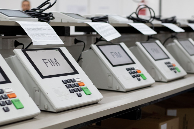 ￼AS AÇÕES podem ser feitas pela internet, no site do TSE