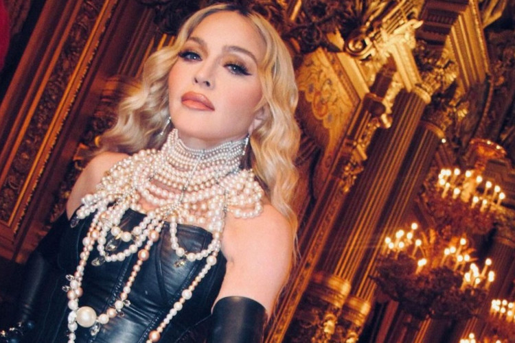 Madonna dá bronca em fãs brasileiros por falar português em show do Estado Unidos e vídeo repercute 