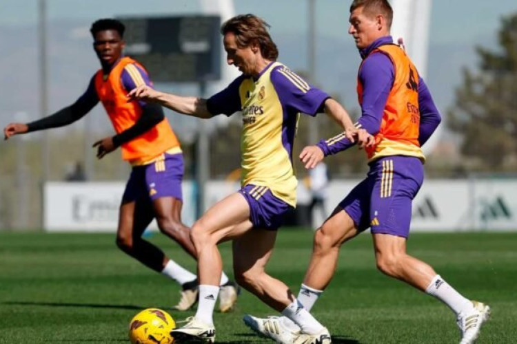 Merengue é o líder da competição e uma vitória fora de casa diante do Mallorca deixa a equipe mais próxima do título