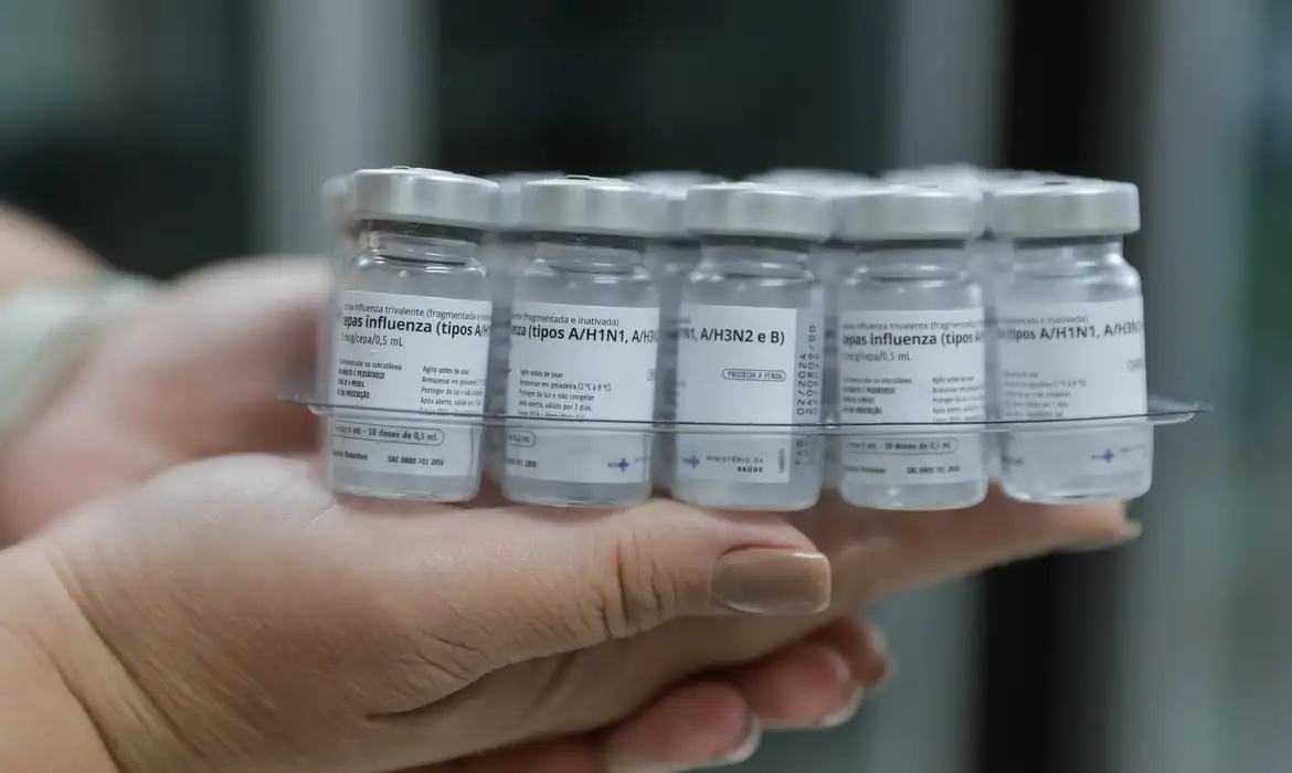 Fortaleza participa do Dia D de vacinação contra gripe