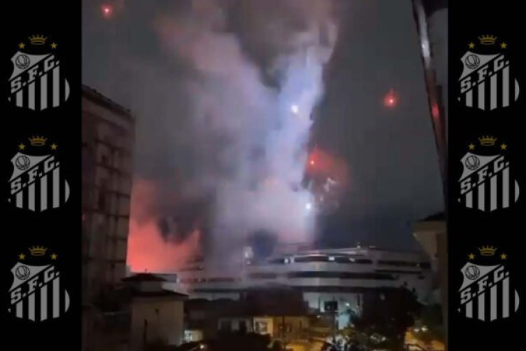 Em ano de disputa de Série B, Santos quer ter o torcedor ainda mais por perto. Peixe lança novo uniforme com referência ao estádio