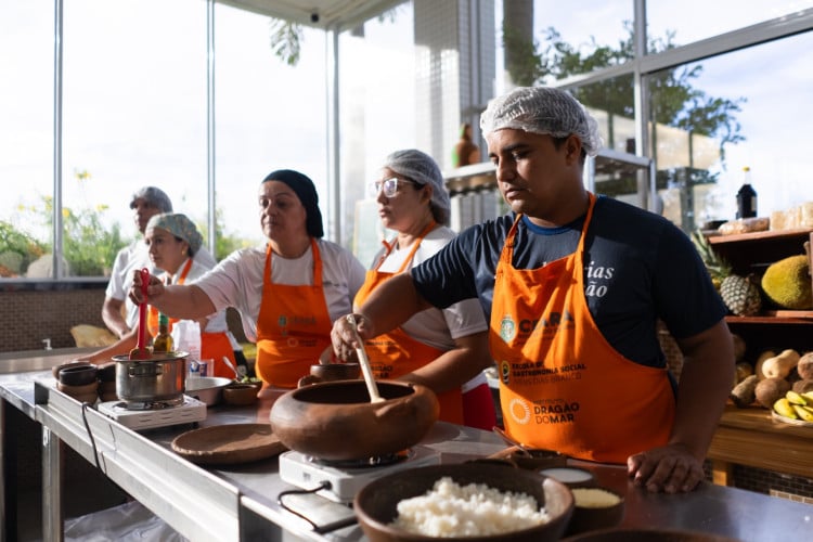 Escola de Gastronomia Social oferece cursos profissionalizantes na área de Cozinha, Confeitaria e Panificação