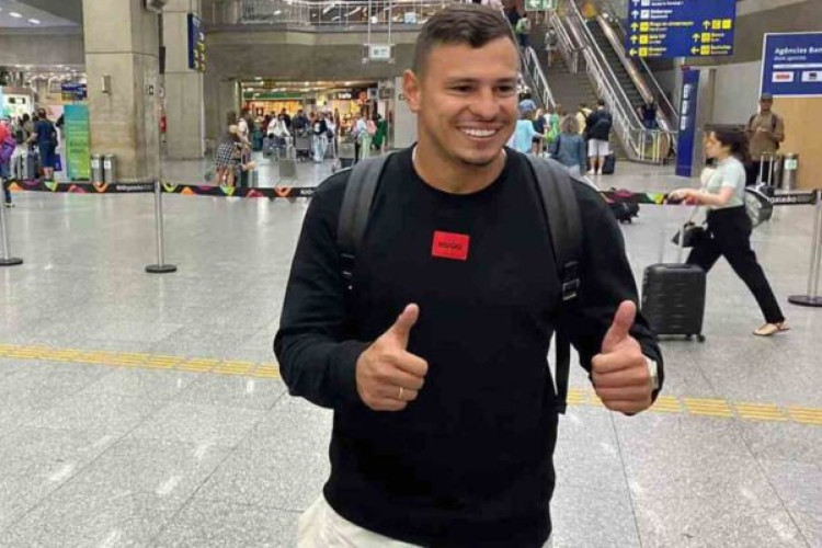 Volante de 26 anos fechou com o Cruz-Maltino, que pagará R$ 10 milhões. Contrato de Hugo Moura será até o fim de 2027