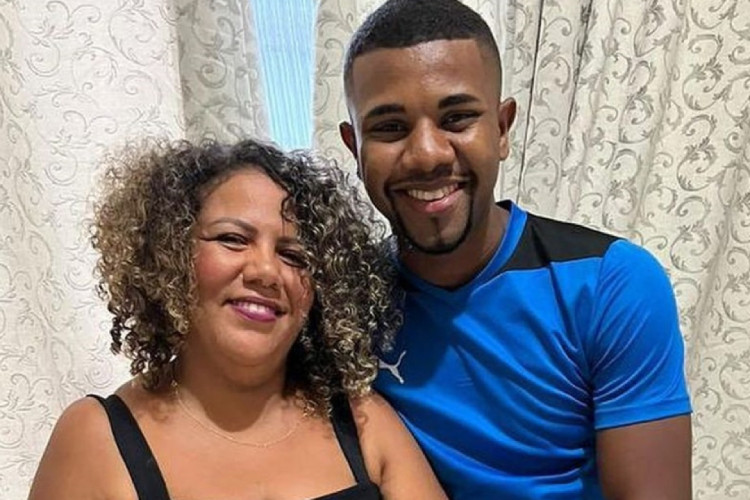 Davi Brito diz estar resolvendo assunto sobre separação com Mani Reggo