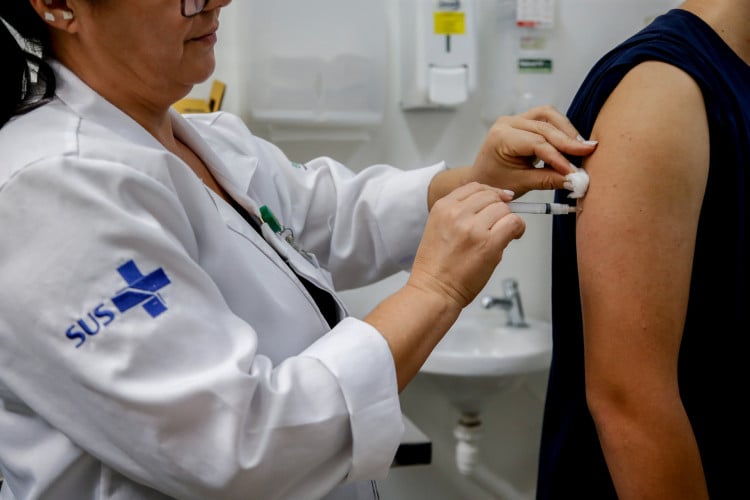 Vacinação contra a dengue no Brasil  