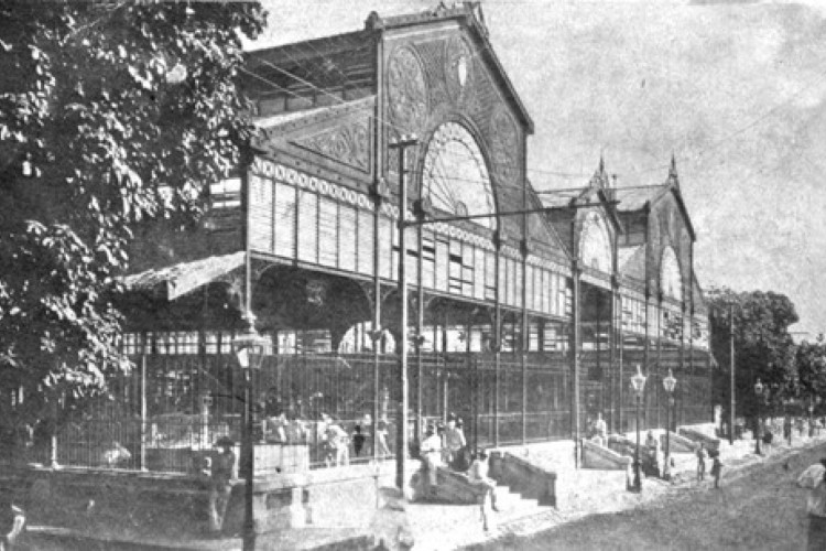 O Mercado de Ferrofoi inaugurado em 1897 na antiga Praça Carolina, que depois passou a se chamar Praça José de Alencar, Praça Capistrano de Abreu e, posteriormente, Praça Waldemar Falcão