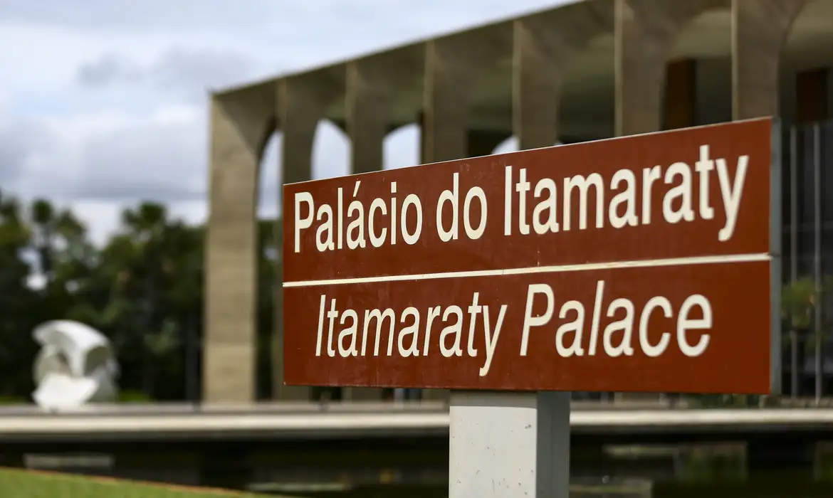 Itamaraty mostra preocupação com aumento da tensão entre Israel e Irã 