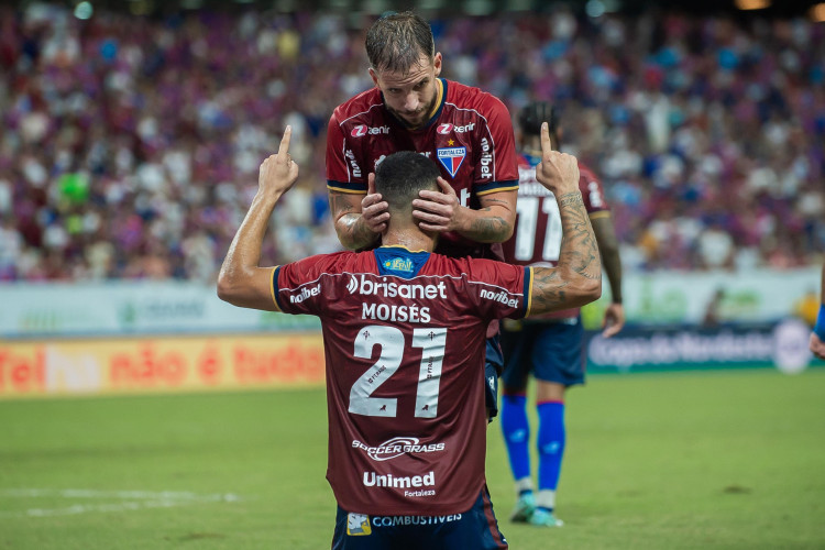 Moisés marcou gol na vitória do Fortaleza diante do Altos-PI, na Arena Castelão, pela Copa do Nordeste. 