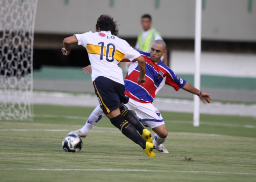 O Fortaleza enfrentou o Boca Juniors em um amistoso no Castelão no dia 29 de maio de 2010. O jogo foi comemorativo após a conquista do tetracampeonato cearense do Tricolor do Pici.  