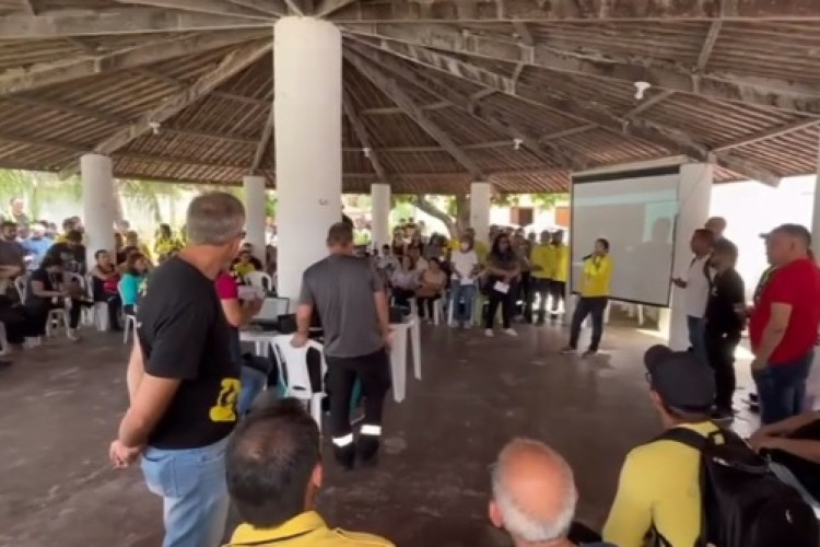 Assembleia dos servidores do Detran/CE na manhã desta quarta-feira, 24