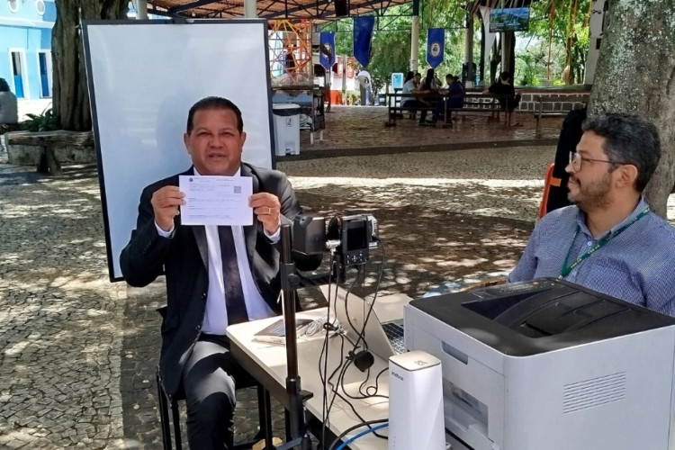 ￼PRESIDENTE do TRE-CE transferiu título para a cidade natal, Juazeiro do Norte