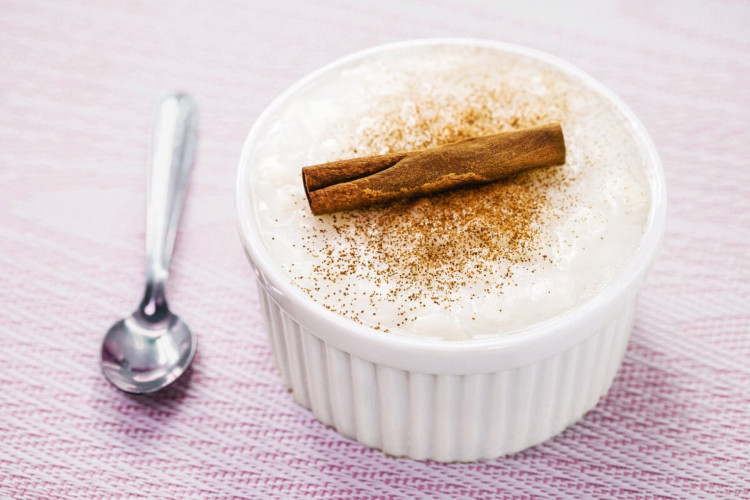 Arroz-doce com cravo e canela (Imagem: RHJPhtotos | Shutterstock)