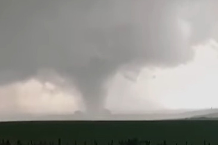 Tornado é registrado por moradores de interior do Rio Grande do Sul 