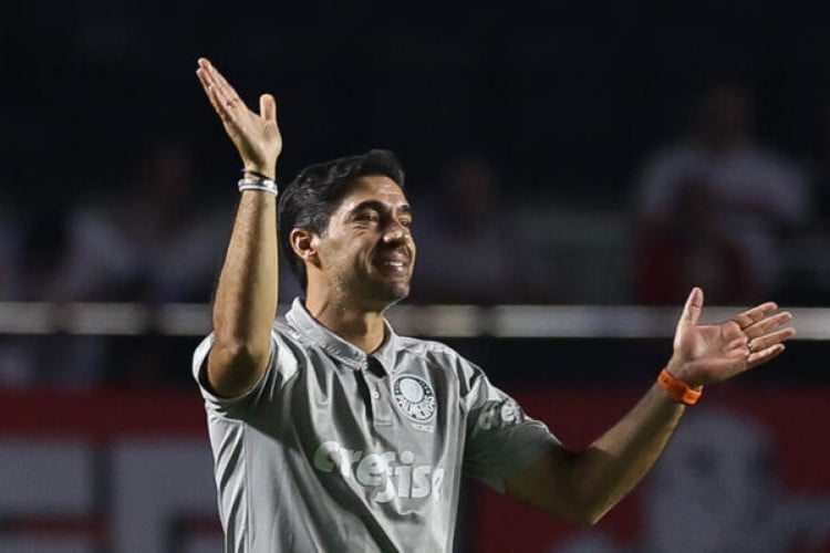 Na análise de Abel Ferreira, técnico do Palmeiras, chances de seu time foram tão claras que se assemelharam a pênaltis perdidos