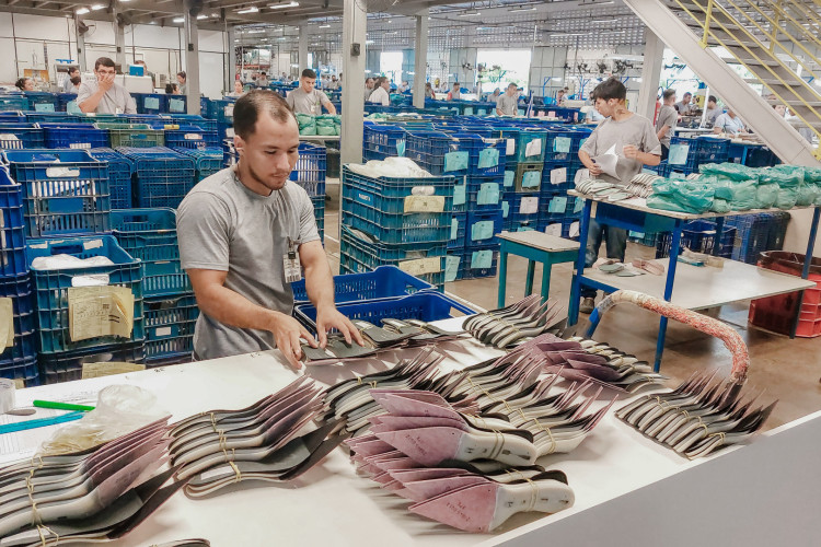 Ind&uacute;stria cearense tem o quarto maior crescimento do Pa&iacute;s no acumulado do ano