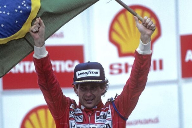 Timão presta sua homenagem ao corintiano Ayrton Senna, no dia em que completa 30 anos de sua morte