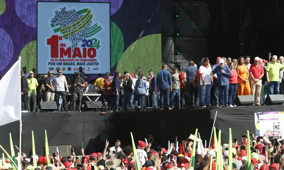 Lula em ato do 1º de maio
