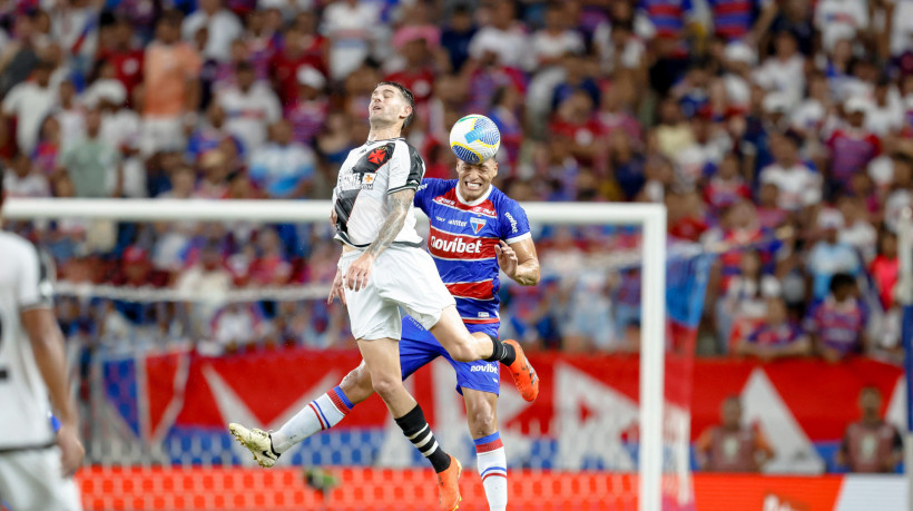 FORTALEZA, CEARÁ,  BRASIL- 01.05.2024: Vegetti e Titi. Fortaleza x Vasco. Arena Castelão. Copa do Brasil.