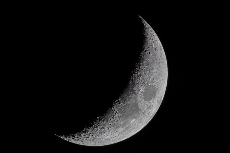 A energia da Lua minguante irá estimular a reflexão entre os signos do zodíaco (Imagem: UA-Visions| Shutterstock)