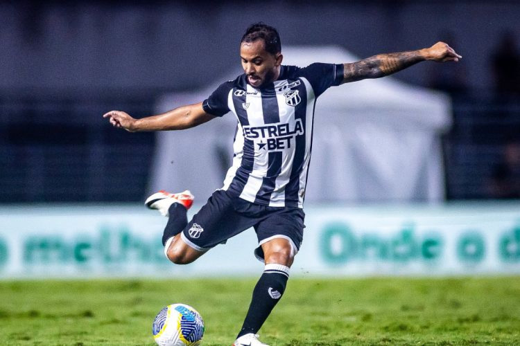 Lourenço é um dos destaques do meio-campo do Ceará na temporada
