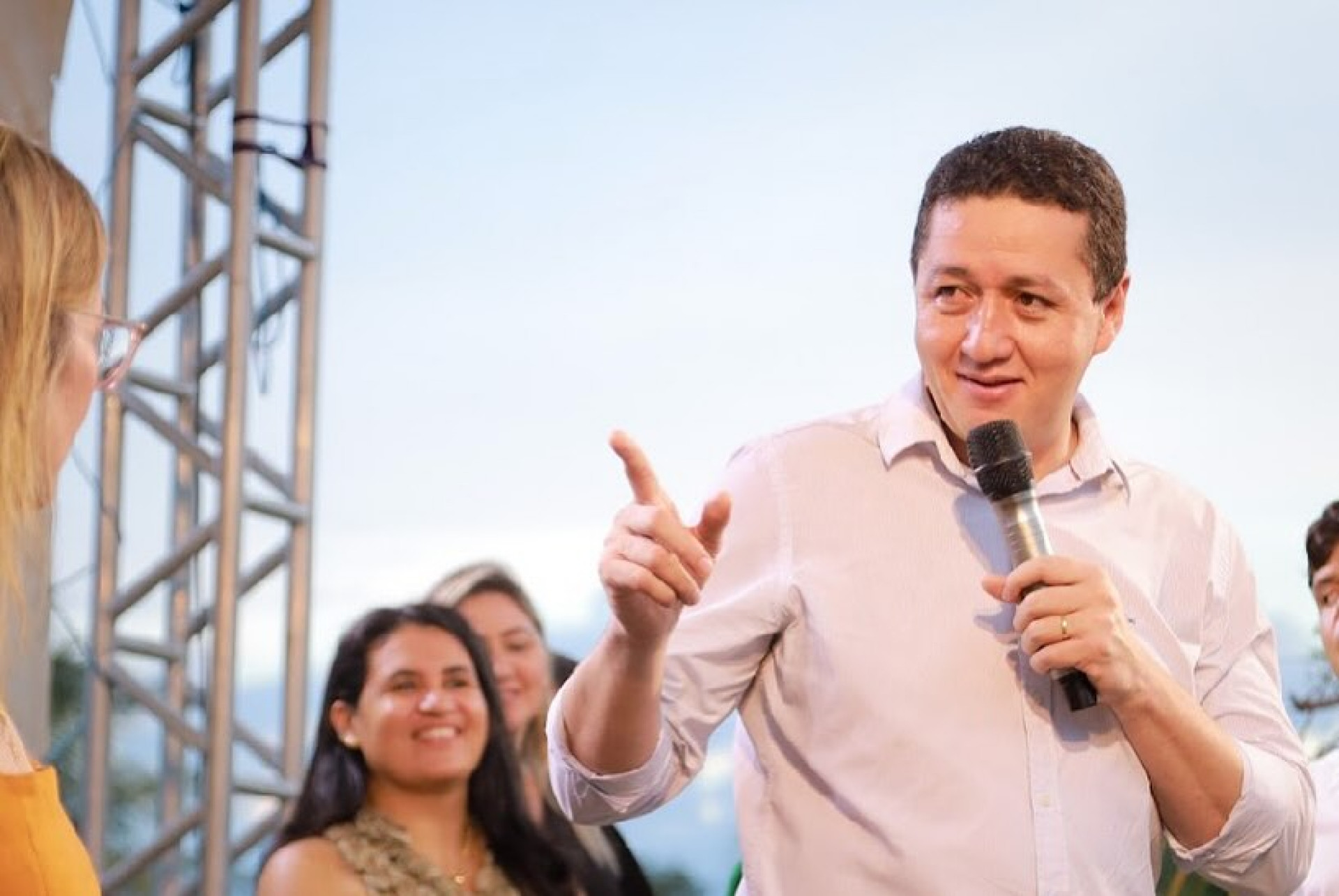 Prefeito Gledson Bezerra avaliou que Governo do Ceará tem feito 
