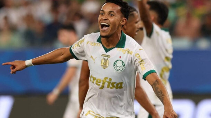 Fora de casa, Verdão impõe a quarta derrota seguida ao rival. Com o 2 a 0, gols de Lázaro e Estevão, sobem na tabela do Brasileirão 