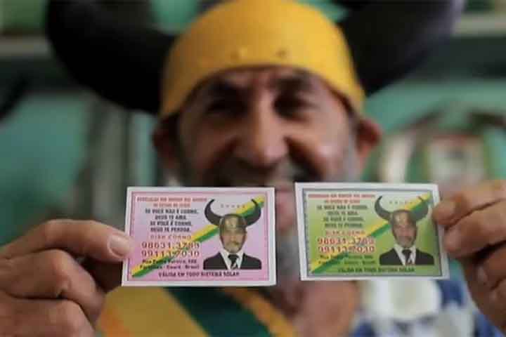 Em depoimento ao “Diário do Nordeste”, Adalto Caetano disse que a ideia de fundar um clube para homens traídos surgiu em 1999 a partir de narrativas que ele escrevia para cordéis. 
