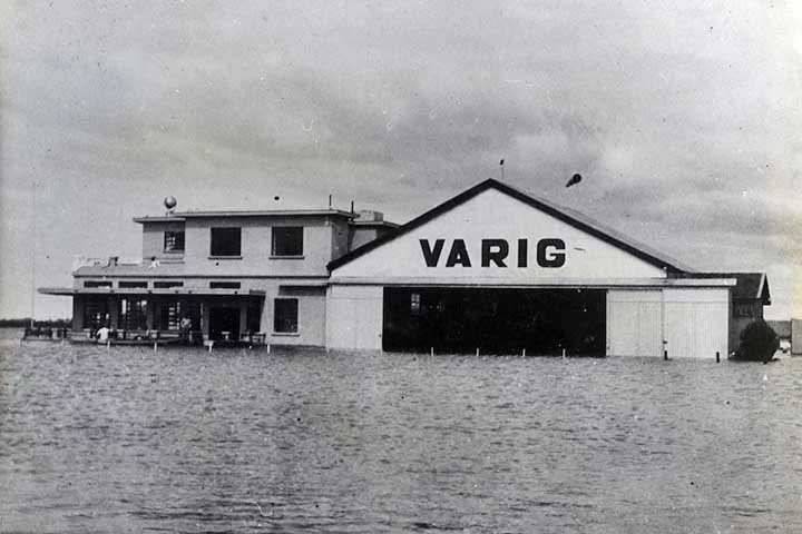 O dia 7 de maio de 1927 é um marco na história da aviação brasileira. Nessa data foi criada oficialmente a Varig (Viação Aérea Rio-Grandense). 
