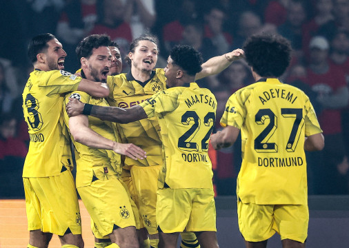 Borussia Dortmund ganha do PSG na França e volta à final da Champions após 11 anos