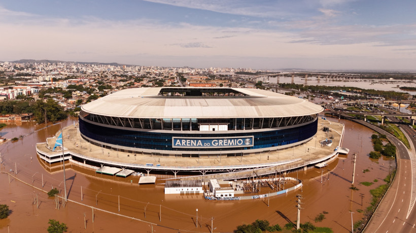 Arena do Grêmio, em Porto Alegre, inundada pelas fortes chuvas no Rio Grande do Sul 