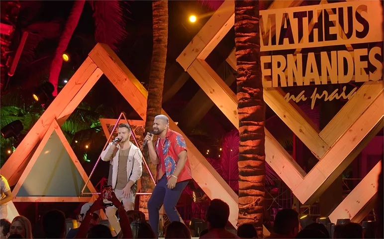 Baby me atende, de Matheus Fernandes e Dilsinho, mistura pagode e forró. Deu certo, pois caiu no gosto da turma.