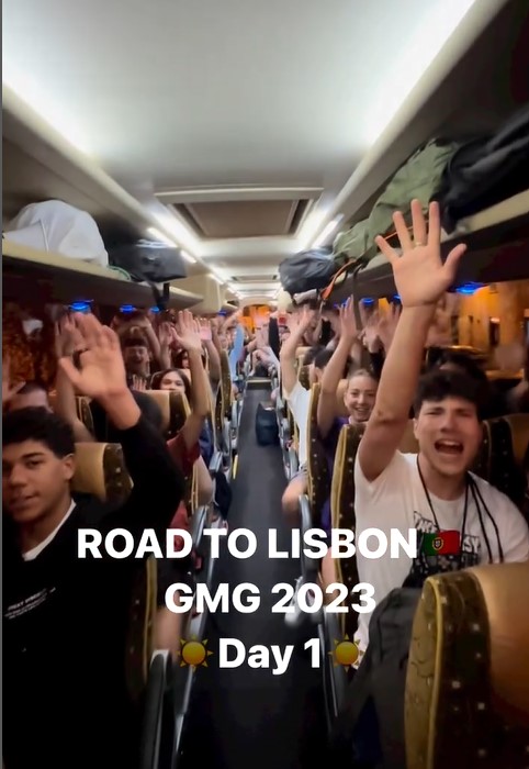 Santini esteve presente na edição de 2023 da Jornada Mundial da Juventude, em Lisboa, Portugal. 