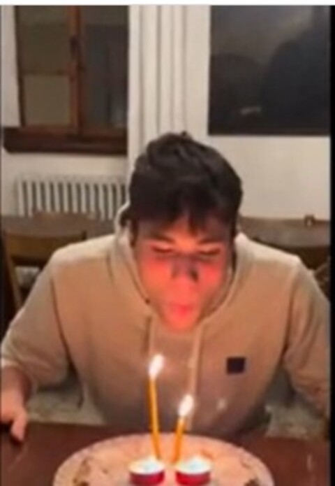 De acordo com o jornal “La Stampa”, de Turim, Santini sonhava ser ator profissional, mas com o tempo descobriu que no sacerdócio a sua verdadeira vocação.