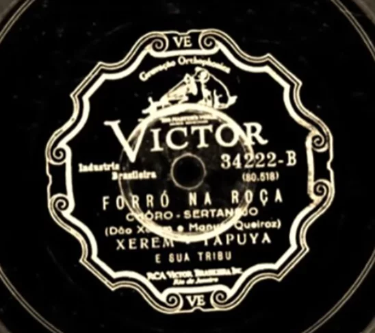  A primeira gravação com o termo forró foi feita em 1937 pelos músicos Xerém e Manoel Queiroz, intitulada Forró na roça. Mas foi Luiz Gonzaga o principal nome do forró no Brasil. 
