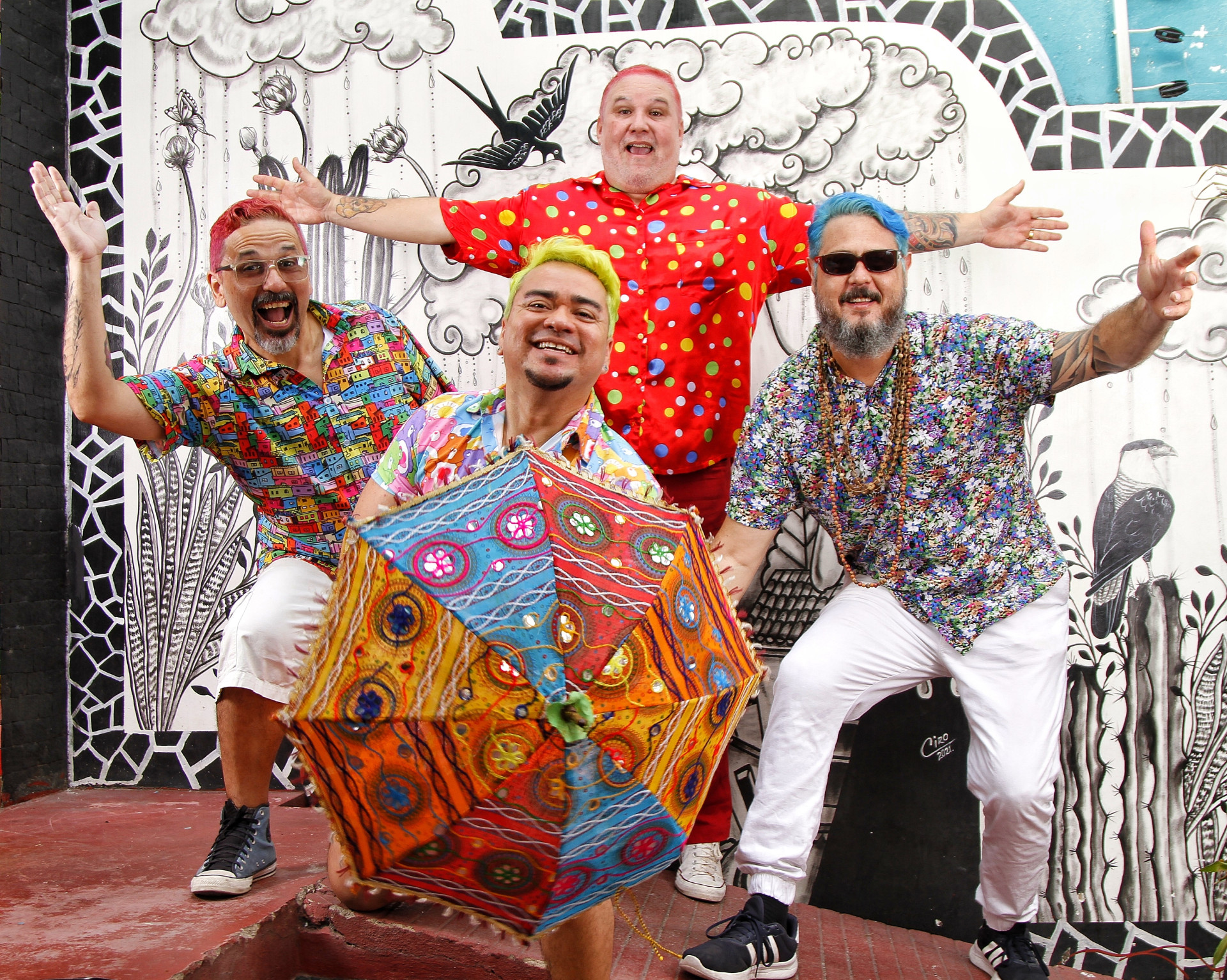 Grupo Os Transacionais faz show no Moto Libre