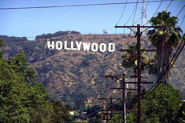 Foi isso que os incorporadores imobiliários Tracy Shoults e Sydney Woodruff encomendaram ao proprietário da empresa de sinalização Crescent, Thomas Fisk Goff.