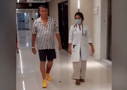 Bolsonaro postou vídeo caminhando em hospital