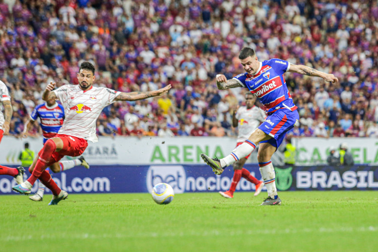 Atacante Renato Kayzer no jogo Fortaleza x RB Bragantino, no Castelão, pelo Campeonato Brasileiro Série A 2024