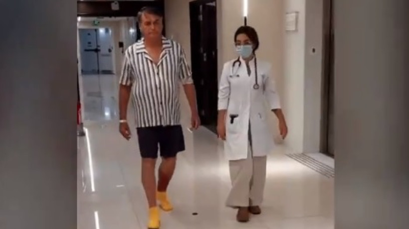 Bolsonaro postou vídeo caminhando em hospital 